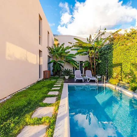 Jerina Coast By Pikhost