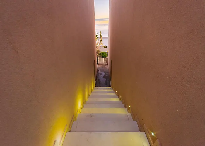 Jerina Coast By Pikhost