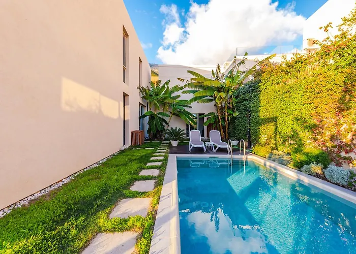 Jerina Coast By Pikhost